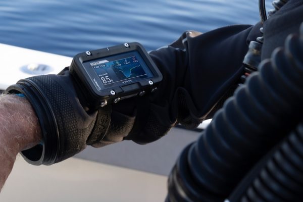 Garmin Descent X50i Adds a Big-Screen Dive Computer to the Outfit’s Range