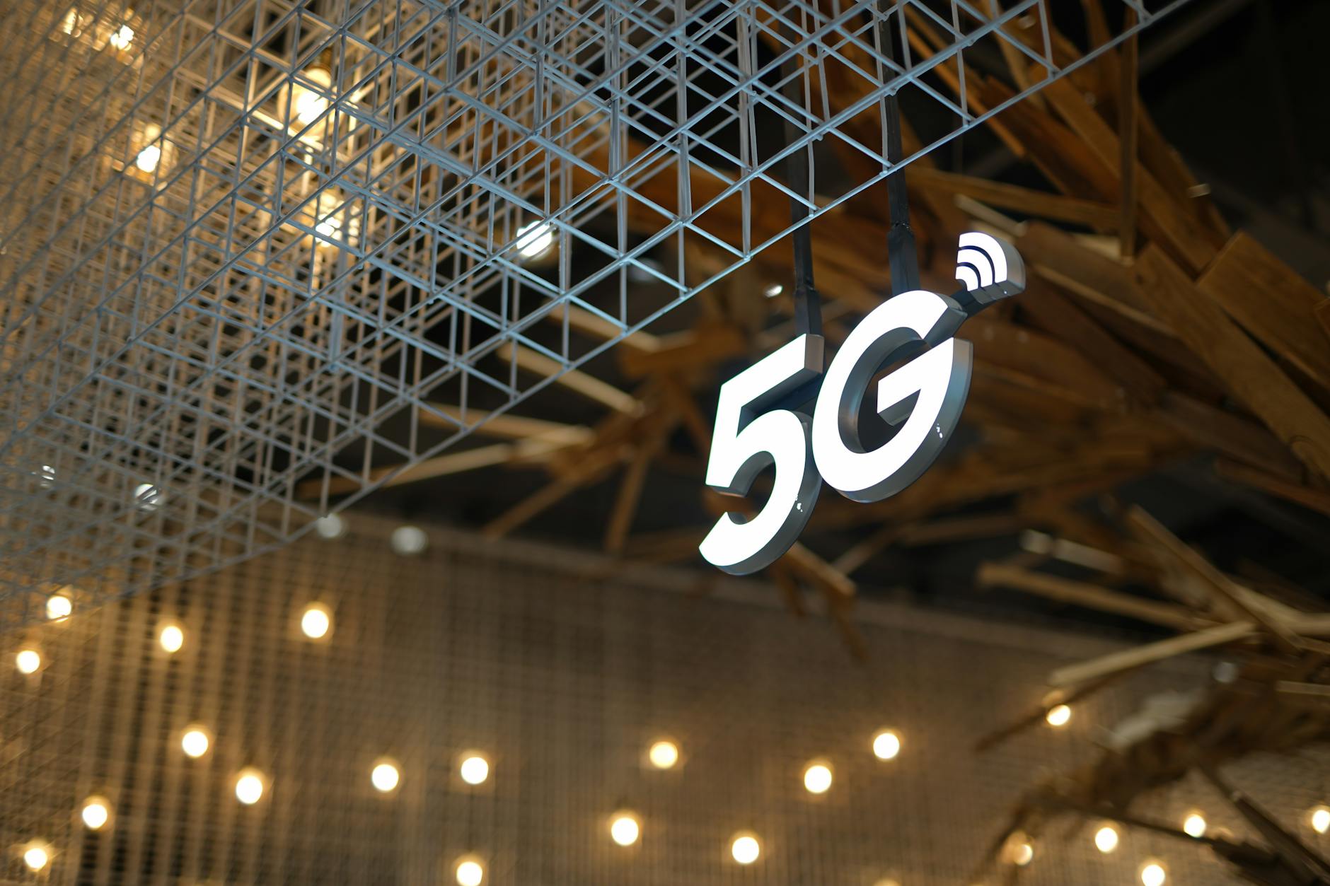 5G cellular network tower transmitting wireless data signals