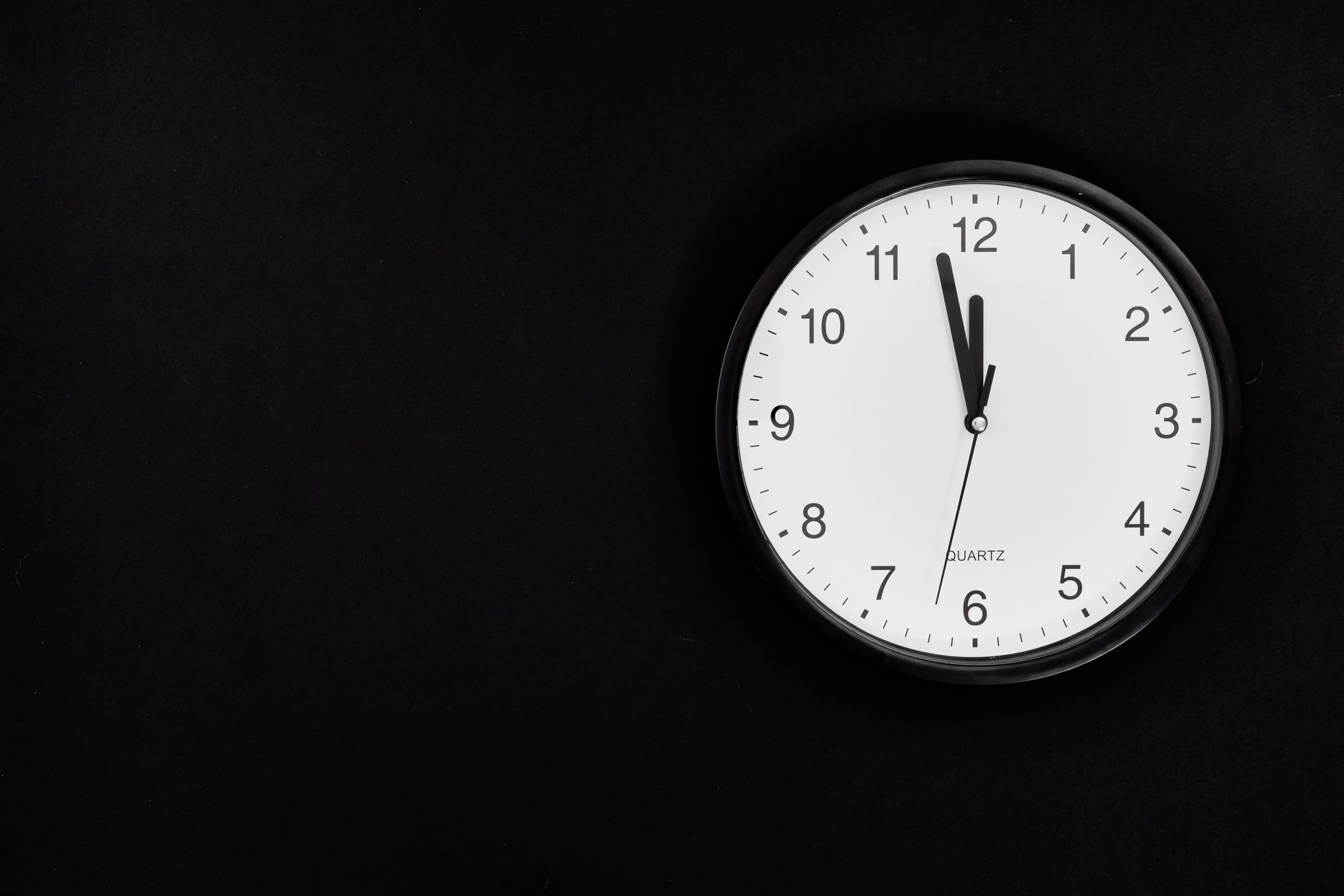 Digital countdown timer representing a registration deadline