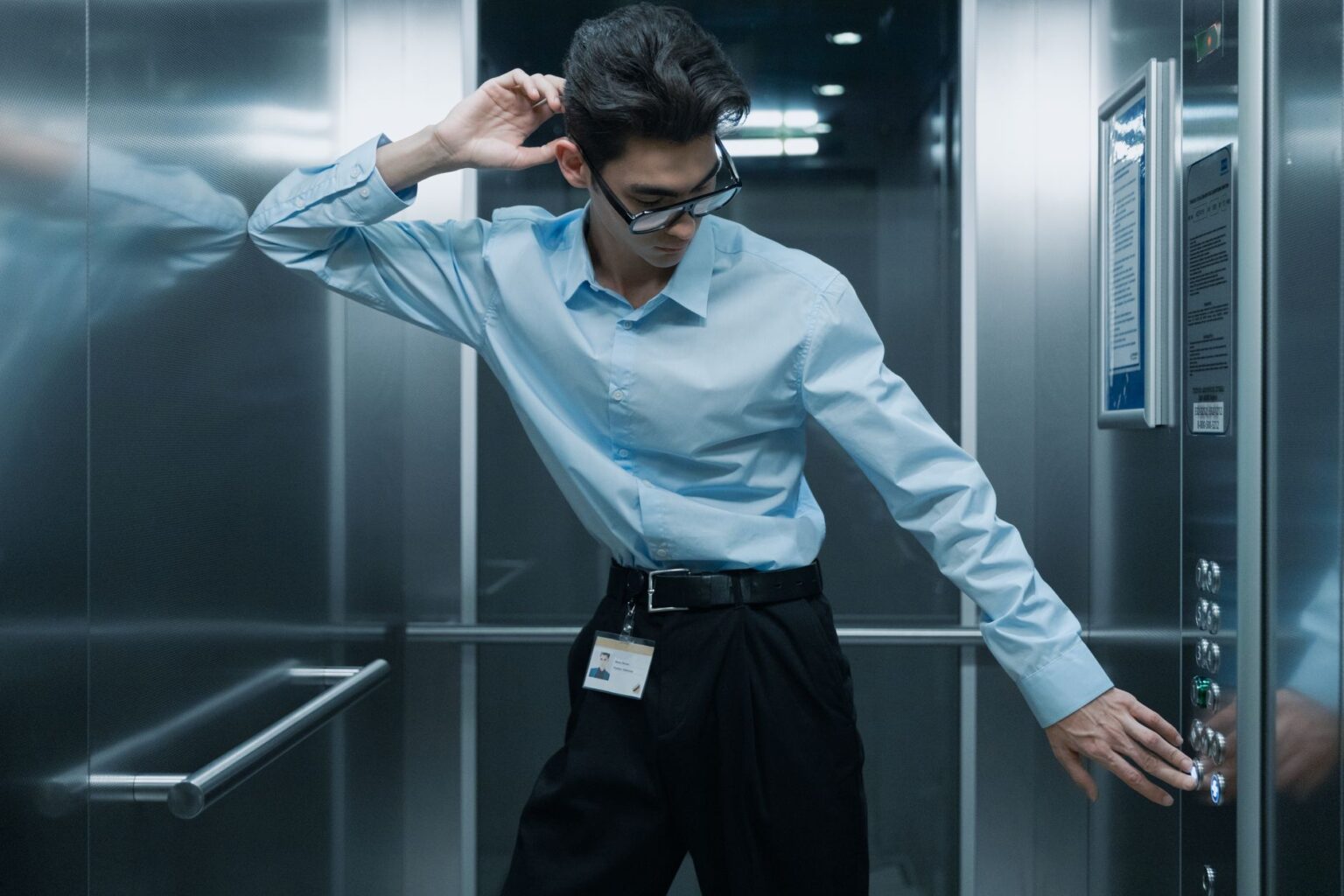 Person wearing smart glasses looking forward in an urban setting