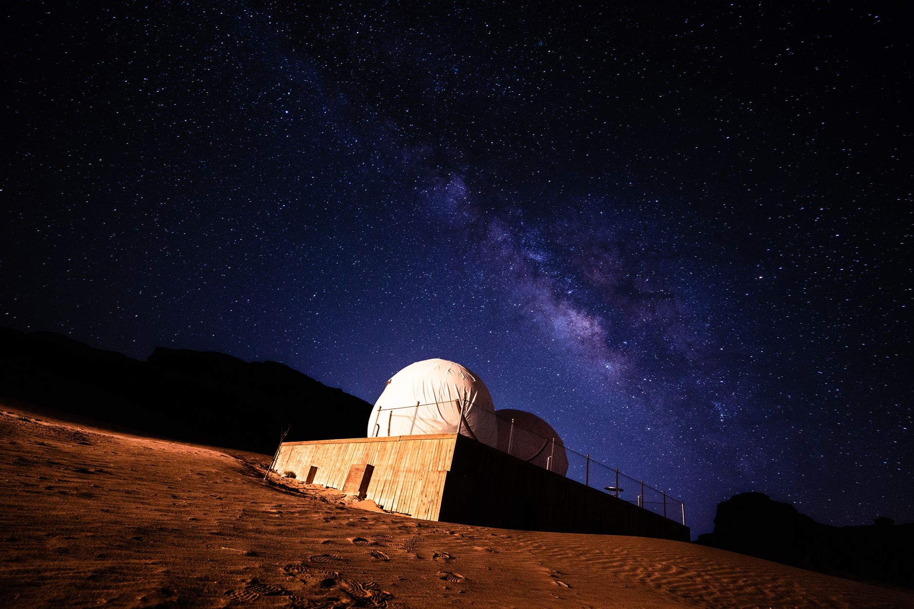 Large space telescope aimed at distant stars and planets